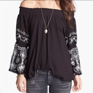 Free People Boho Crochet Bell Sleeve Embroidered Acapulco Top size Women’s small